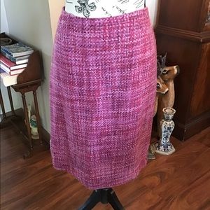 Pink tweed skirt